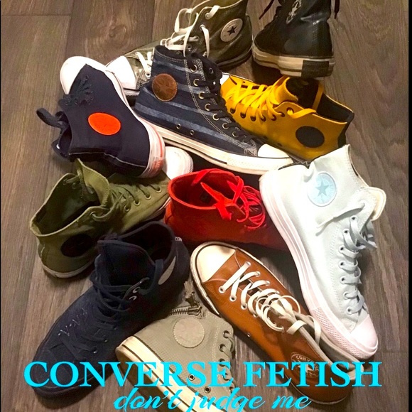 Men’s Converse Sneakers - Picture 1 of 1